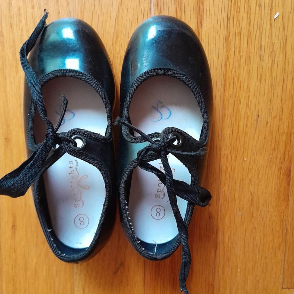 Spotlight tap shoes little kid size 8 black